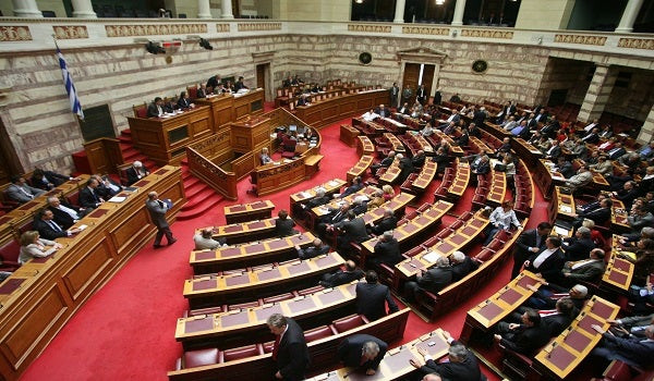 Φοροελαφρύνσεις-δώρο σε υπουργούς, βουλευτές, δημάρχους και γενικούς γραμματείς (πίνακας)